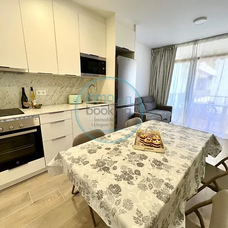 Loft Internacional , Climatizado Y Con Piscina * كامبريلس